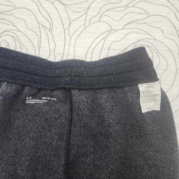 [XS] Black/White Speckled Under Armour Sweatpants - Picture 10 of 16
